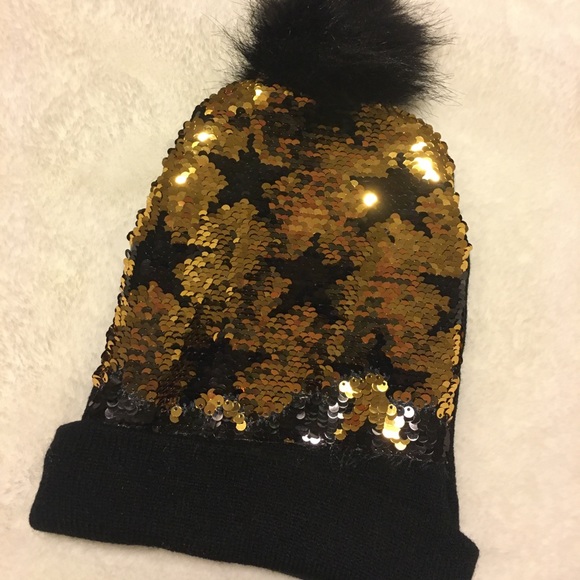 Girls Reversible Sequin Hat 🌟 - Picture 2 of 3